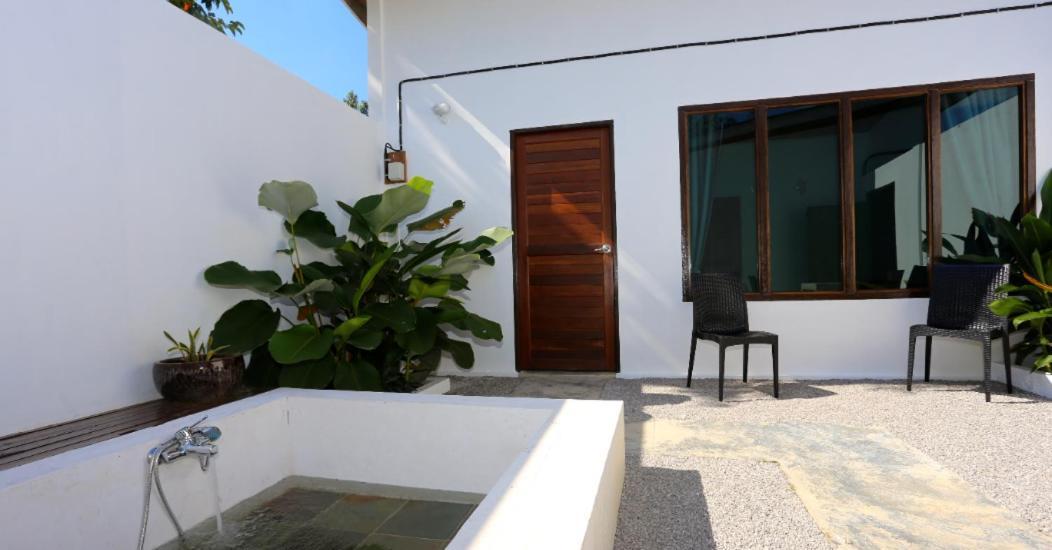 Rafflesia Resort Lundu Екстер'єр фото