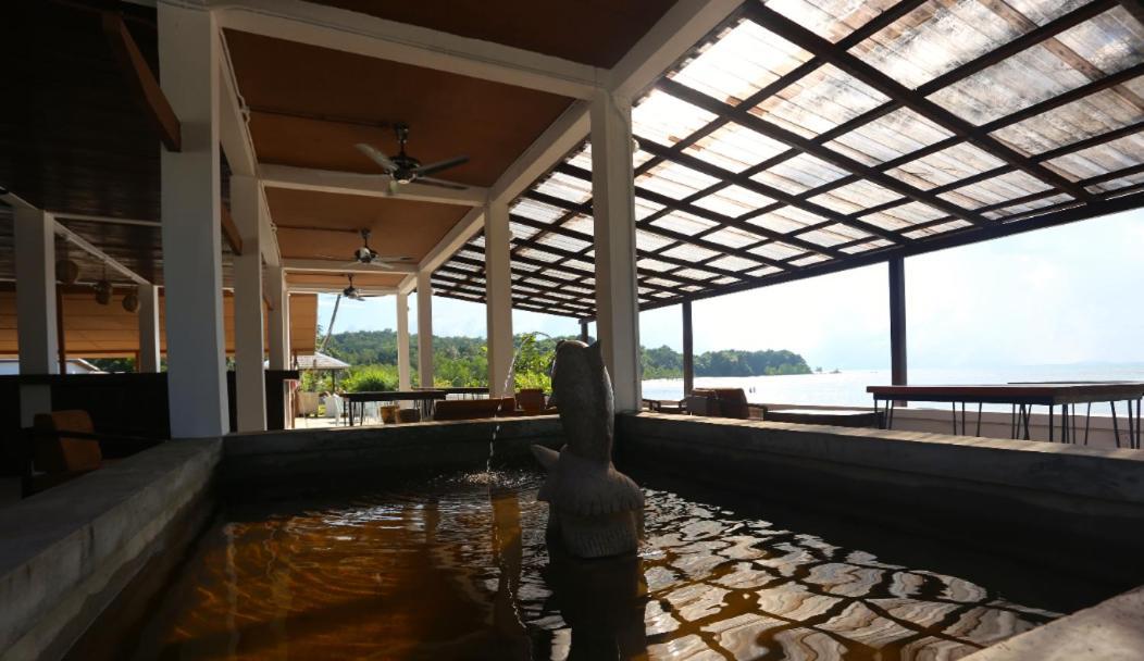 Rafflesia Resort Lundu Екстер'єр фото