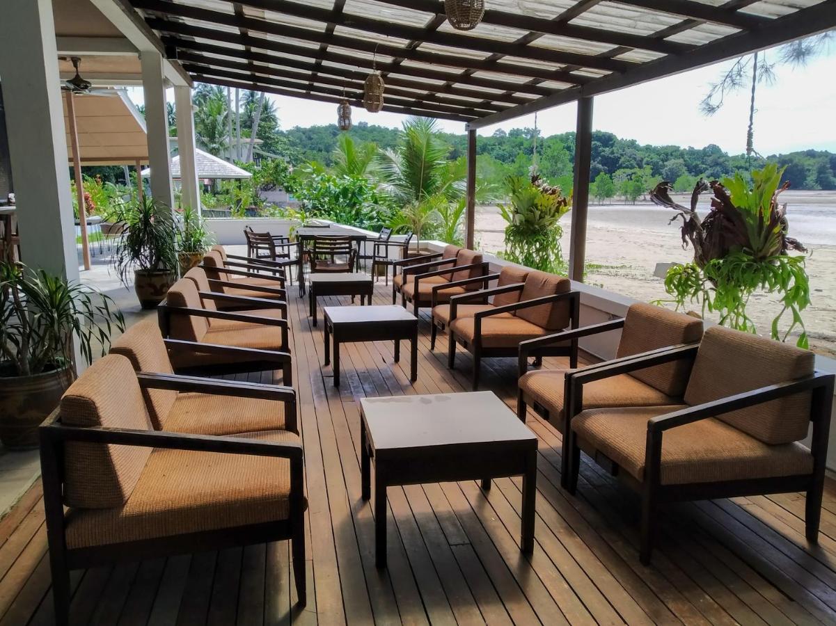 Rafflesia Resort Lundu Екстер'єр фото